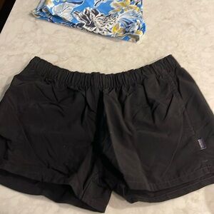 Patagonia baggies 2.5 size large black